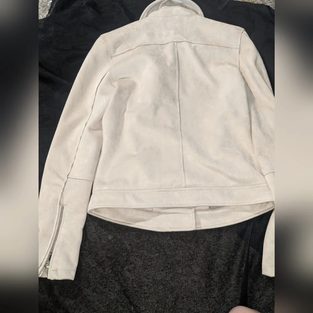 Polyester jacket - Picture 3 of 3